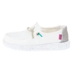 Heydude Youth Hey Dude Wendy Disco White Casual Shoe 9 Heydude Youth Hey Dude Wendy Disco White Casual Shoe -NRS || STANCE || Classic Shop 40099 1JJN 03